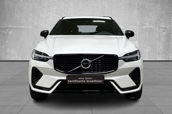 Volvo XC60 2 of 5