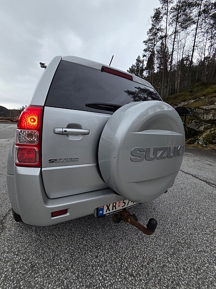 Suzuki Grand Vitara 5 of 5