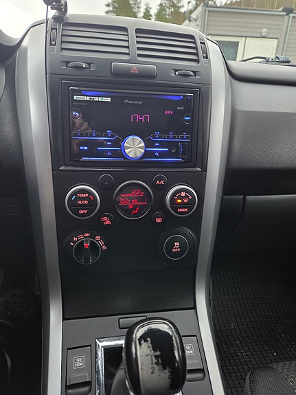 Suzuki Grand Vitara 9 of 12