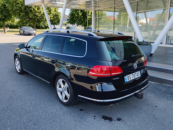Volkswagen Passat 4 of 5