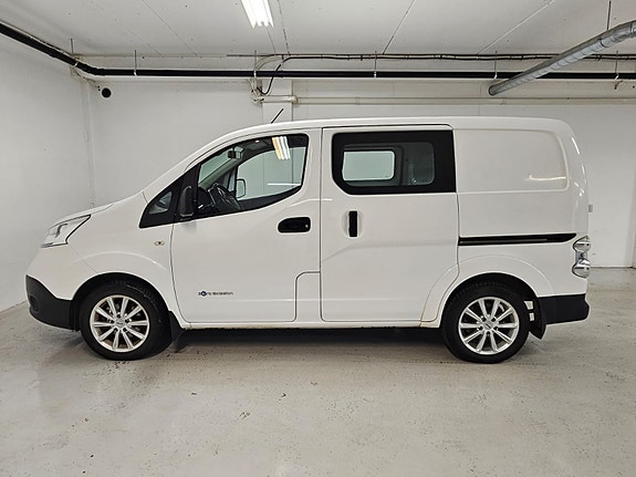 Nissan e-NV200 4 of 16