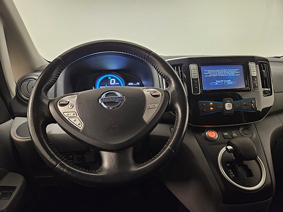 Nissan e-NV200 14 of 16