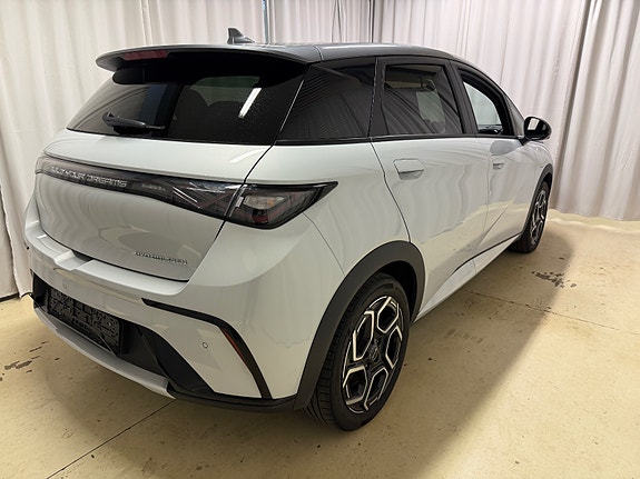 BYD Dolphin 8 of 26