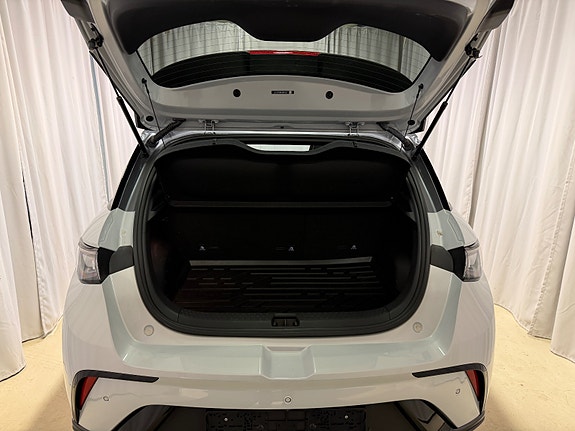 BYD Dolphin 9 of 26