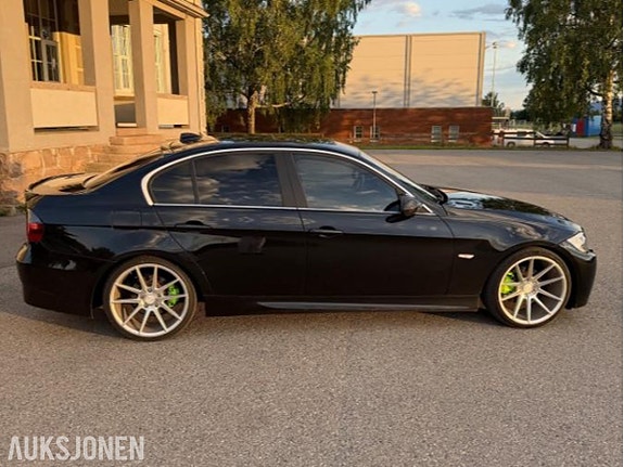 BMW 3-Serie 7 of 30