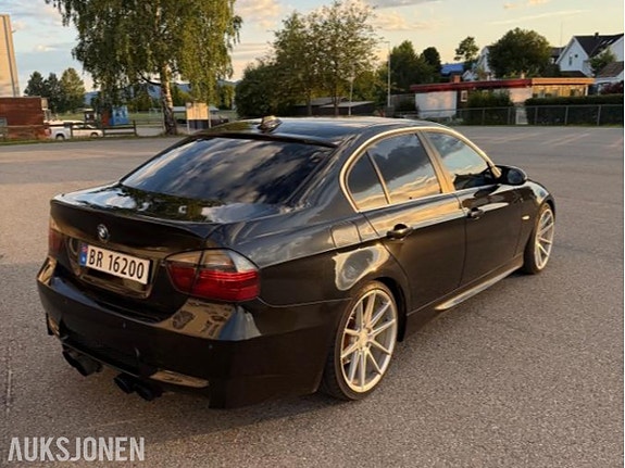 BMW 3-Serie 6 of 30