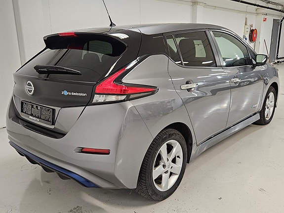 Nissan Leaf 5 of 20