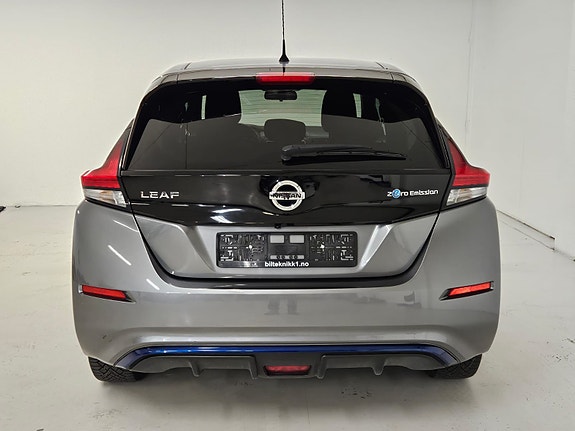 Nissan Leaf 8 of 20