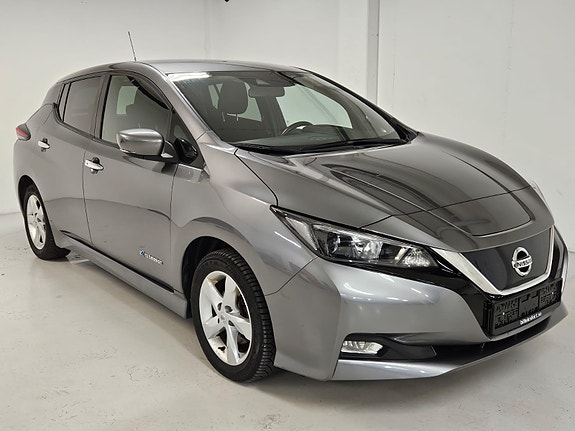 Nissan Leaf 3 of 20