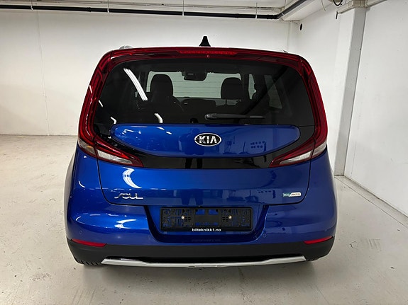 Kia e-Soul 4 of 5