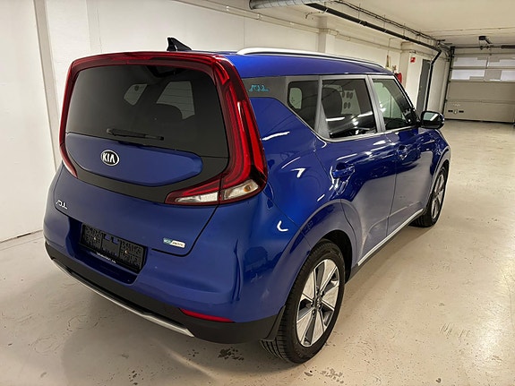 Kia e-Soul 7 of 30