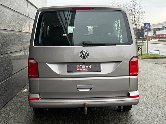 Volkswagen Caravelle 5 of 5
