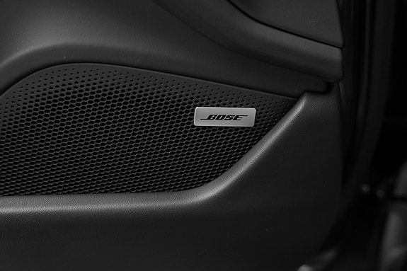 Porsche Taycan 22 of 30