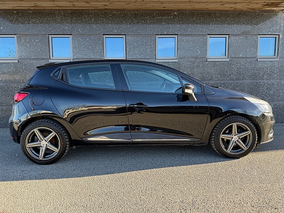 Renault Clio 3 of 5