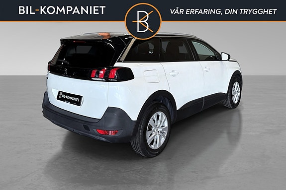 Peugeot 5008 3 of 5