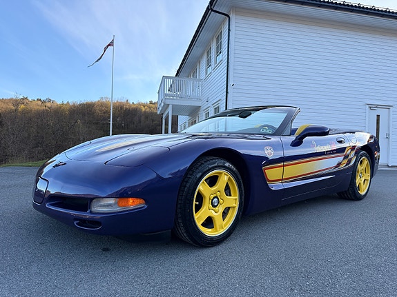 Chevrolet Corvette 3 of 5