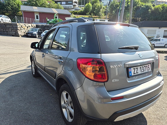 Suzuki SX4 5 of 24