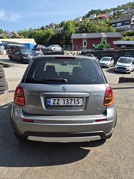 Suzuki SX4 6 of 24