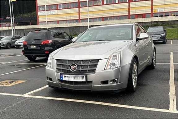 Cadillac CTS 3 of 5