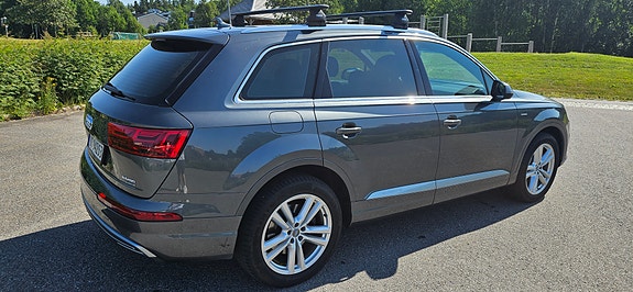 Audi Q7 5 of 5