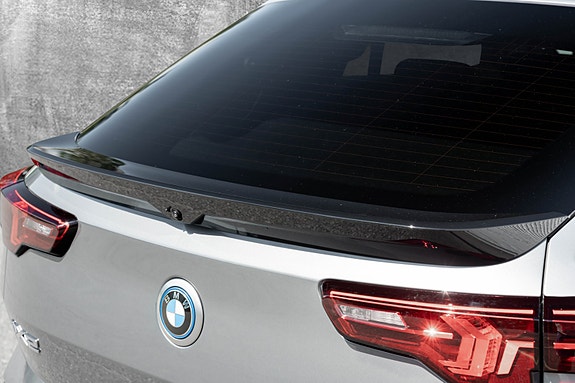BMW iX2 11 of 30