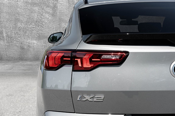 BMW iX2 9 of 30