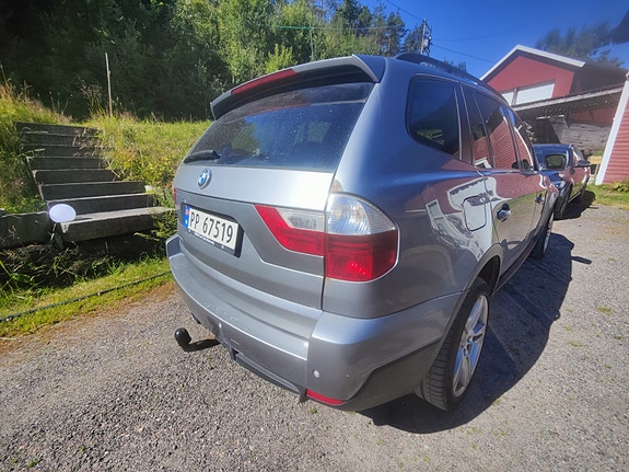 BMW X3 4 of 5