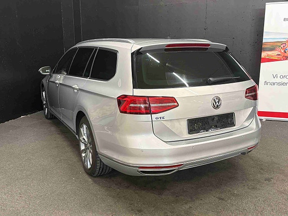 Volkswagen Passat 5 of 5