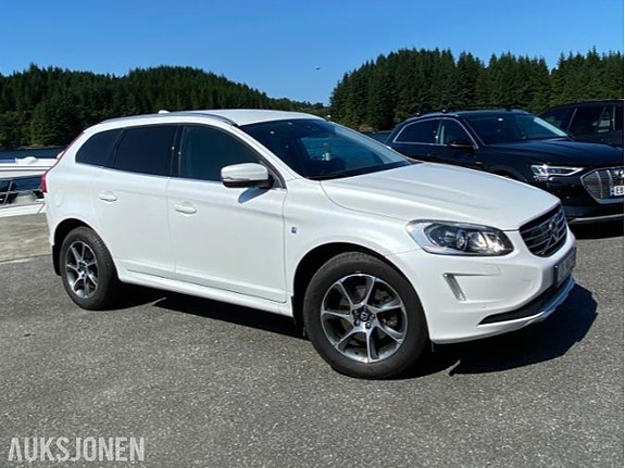 Volvo XC60 3 of 5