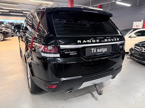 Land Rover Range Rover Sport 7 of 30