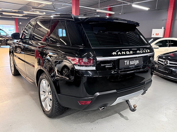 Land Rover Range Rover Sport 8 of 30