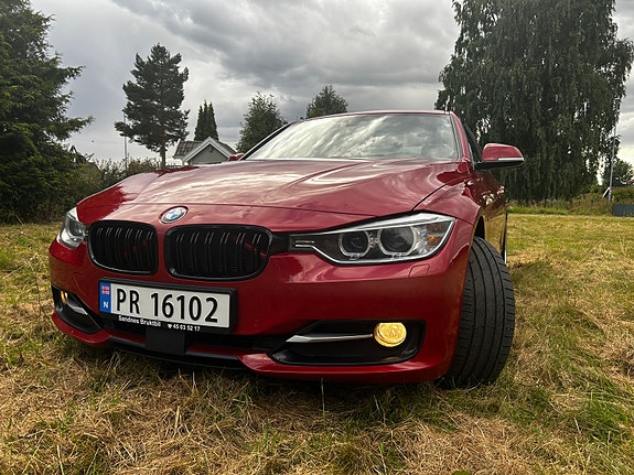 BMW 320d 3 of 28