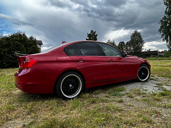 BMW 320d 26 of 28