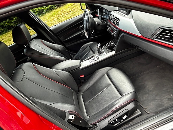BMW 320d 9 of 28