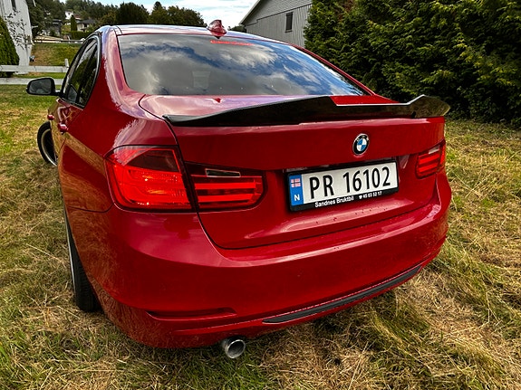 BMW 320d 19 of 28