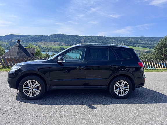 Hyundai Santa Fe 4 of 5