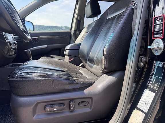 Hyundai Santa Fe 13 of 19