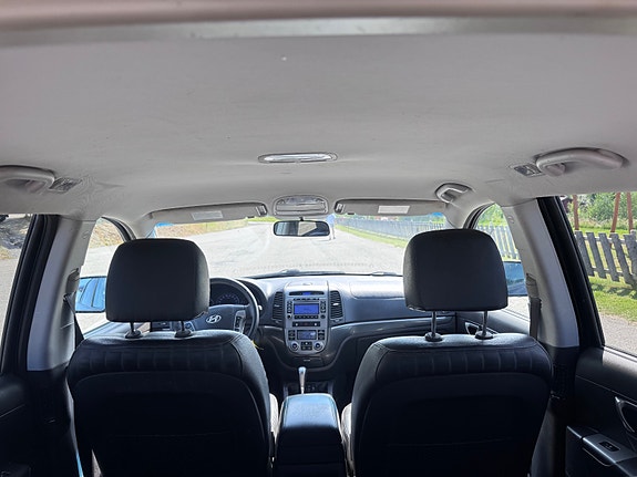 Hyundai Santa Fe 11 of 19