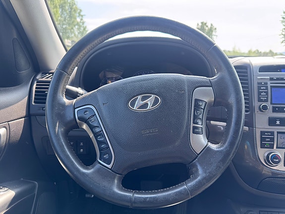 Hyundai Santa Fe 15 of 19