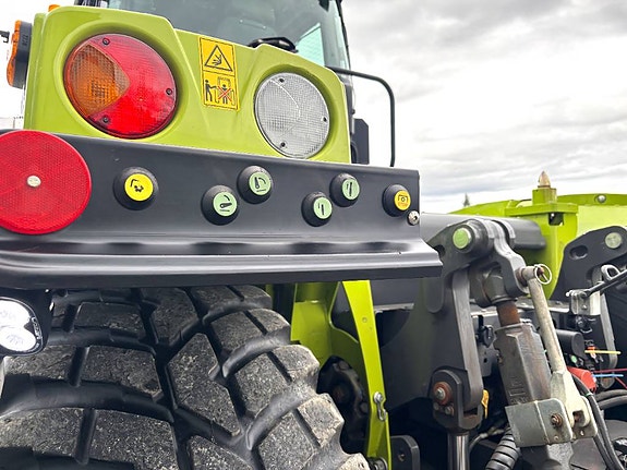 CLAAS Xerion 5000 VC 10 of 21