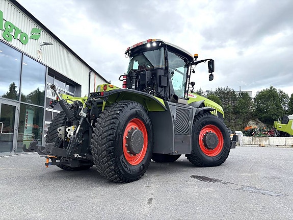 CLAAS Xerion 5000 VC 4 of 5