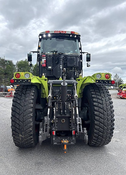 CLAAS Xerion 5000 VC 8 of 21