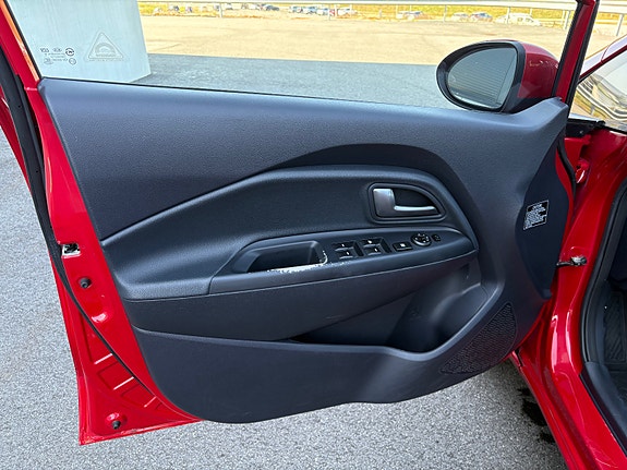 Kia Rio 9 of 30