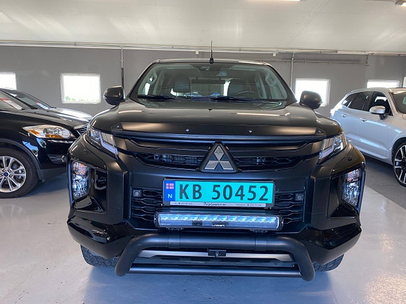 Mitsubishi L200 2 of 5