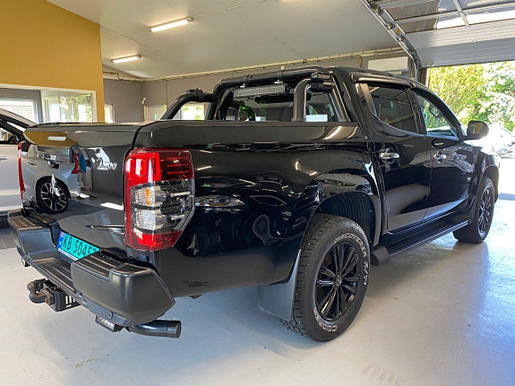 Mitsubishi L200 4 of 5