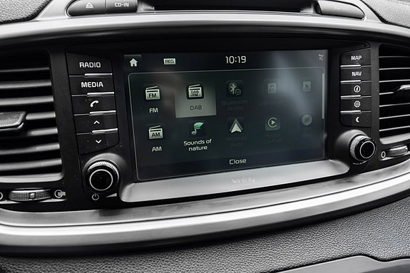 Kia Sorento 16 of 24