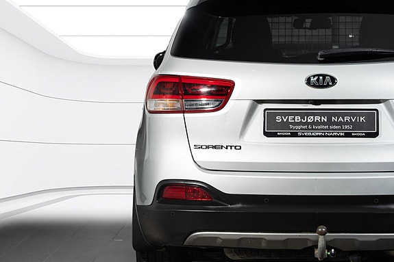 Kia Sorento 3 of 5