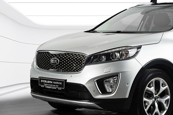 Kia Sorento 2 of 5