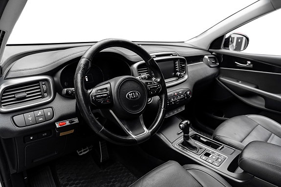 Kia Sorento 11 of 24