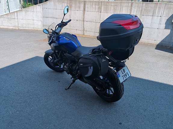 Yamaha MT-07 3 of 5